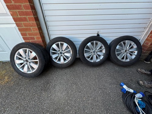 Wolkswagen 16inch alloy wheels - wolkswagen,