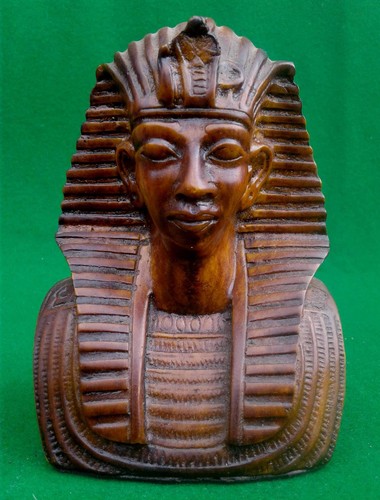 Carved wooden effect - wooden,