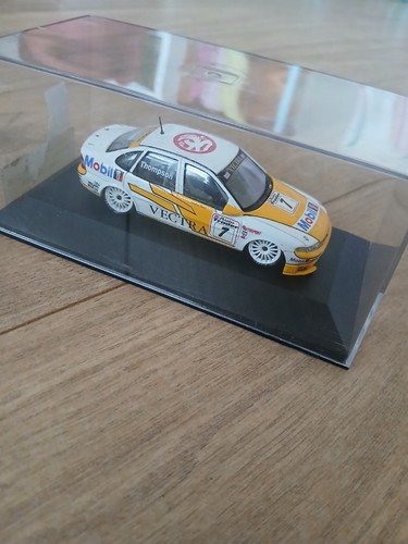Onyx scale vauxhall - onyx,