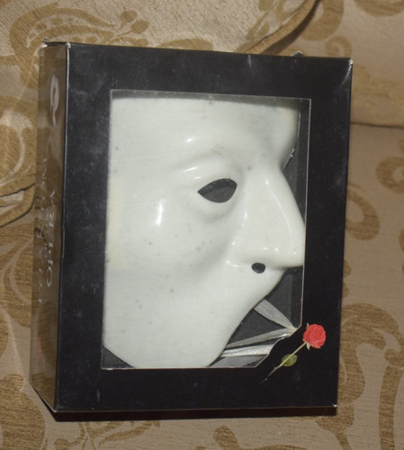 Phantom the opera - the, plastic