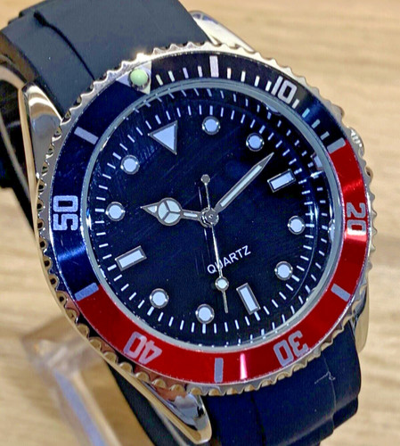 Divers style homage quartz