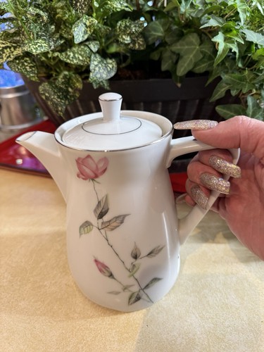 Vtg china tea - china,