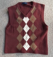 Burberry jumper sleeveless V neck age  7 to 8 maroon wool.
