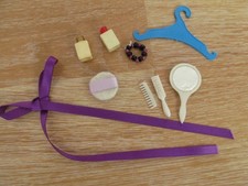 VINTAGE SINDY DOLL DRESSING