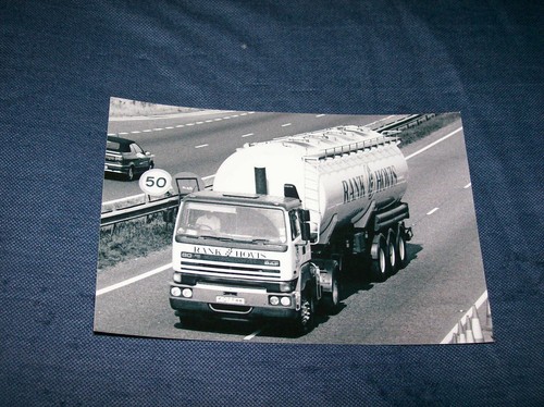 Truck photo bulk powder - bulk,