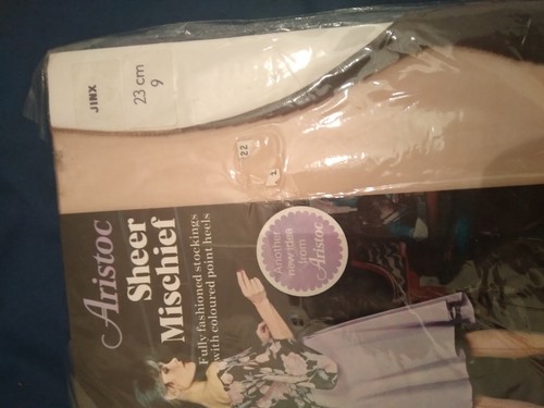 Pair aristoc sheer - 1,