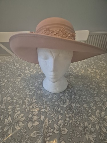 Lovely gina baccomi hat - gina, a