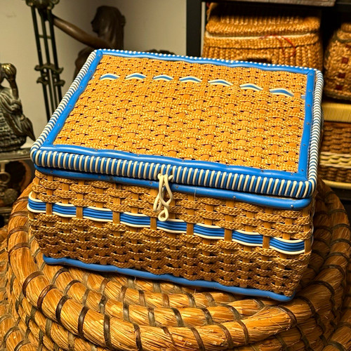 Rare vintage wicker - vintage, box