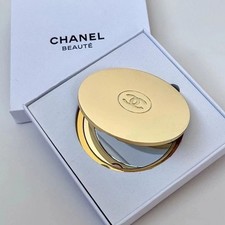 Chanel Beaute Gold Compact
