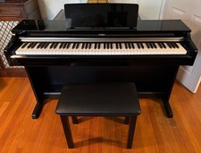 YAMAHA Arius YDP-162, Digital Piano, in stunning condition, with piano stool