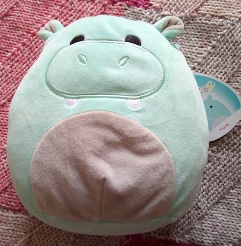 Bnwt squishmallows kellytoy - bnwt,