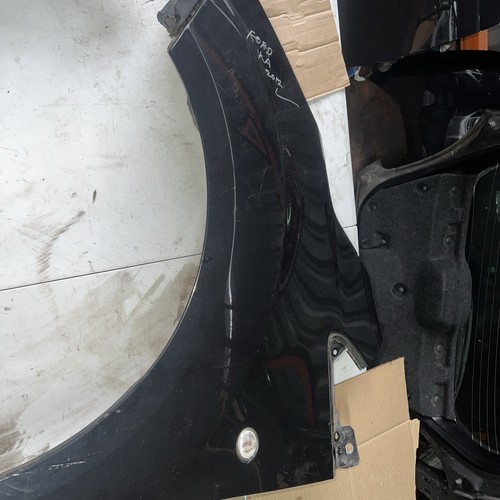 Ford left front - left, n/s