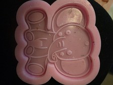 Elephant resin necklace mold
