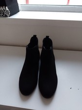 Women Primark New Black Faux Suede Type/Elastic Chelsea Type Boot Size 5