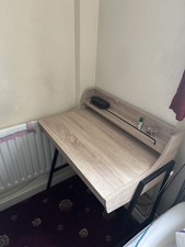 Small Wooden Desk With Drawers. 