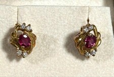 H. Stern Pair of Pierced Earrings 18K gold 0.6 ct Ruby 0.1 ct Diamond