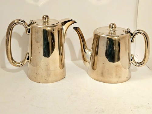 Walker hall silver plate tea - &,
