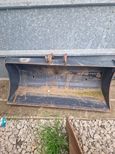 Excavator digger grading - ,