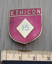 ETHICON 15 PIN BADGE - SCRATCH