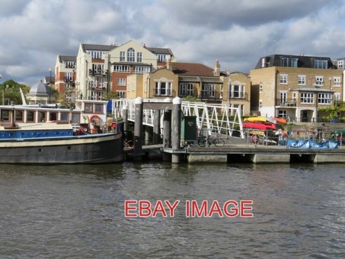 Photo chiswick pier - photo, the
