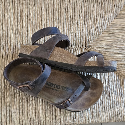 Euc birkenstock yara brown - euc,