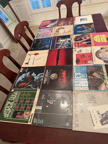 Lot vintage vinyl albums - of, 19