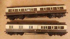 2 Hornby GWR Clerestory