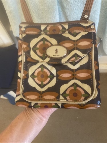 Fossil key cross body - cross, in