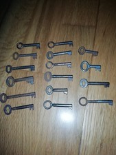 VTG OLD CLOCK WINDING  METAL