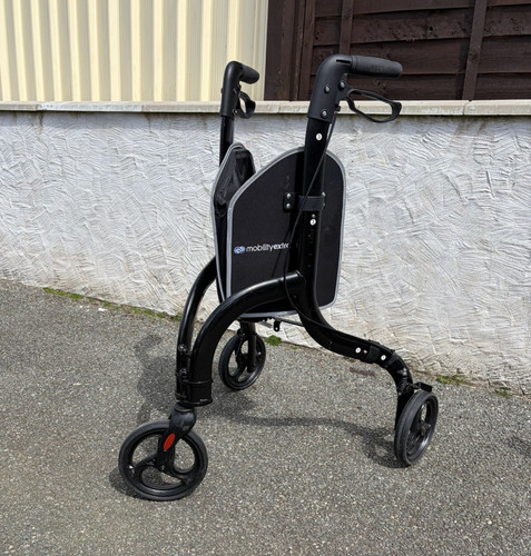 Mobilityxtra wheel rollator - 3,