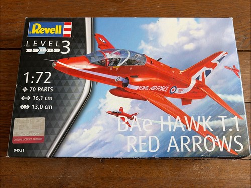 Revell 04921 bae hawk - t.1, red