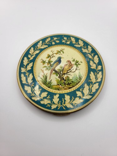 Stunning vintage stratton - vintage,