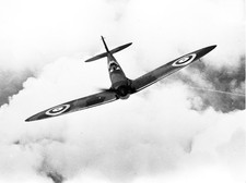 ROYAL AIR FORCE.,    SPITFIRE.,   RARE B/w  PHOTO & NEGATIVE  