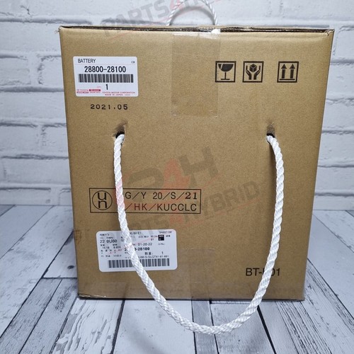Genuine toyota rav4 hybrid 12v - genuine,