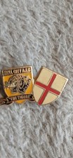 Hull city great very small crest & st george flag pin badge Rare