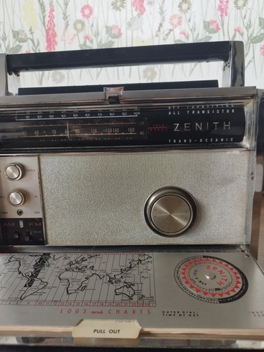 Zenith vintage trans oceanic - zenith,