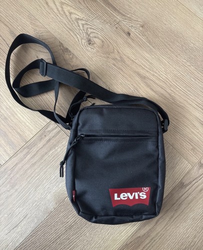 Levi small black - levi’s,