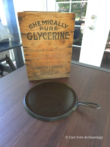 Griswold cast iron griddle - #9,