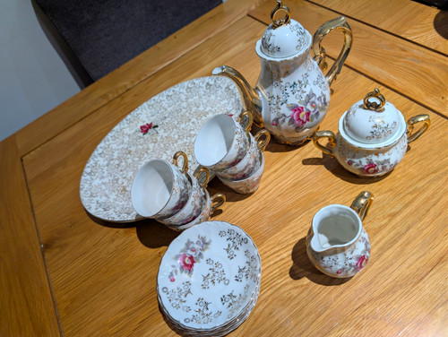Vintage 16pc floral - vintage,