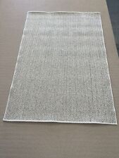 Sisool White & Grey Bubble Weave Rug with White Edging 2.2m x 1.5m