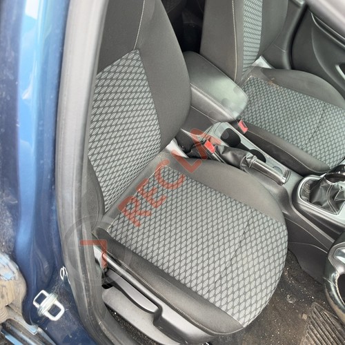 Vauxhall astra mk7 - vauxhall,