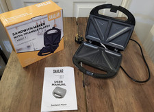 Snailar 2 Slice Sandwich Toaster With Triangle Plates Non Stick 750W , PFOA Free