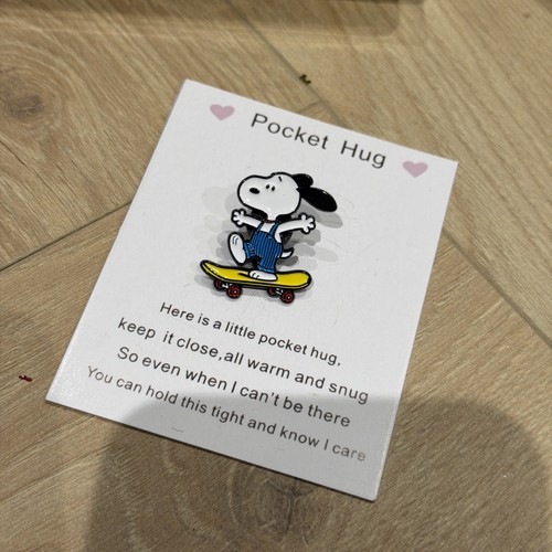 Snoopy skateboarding sporty