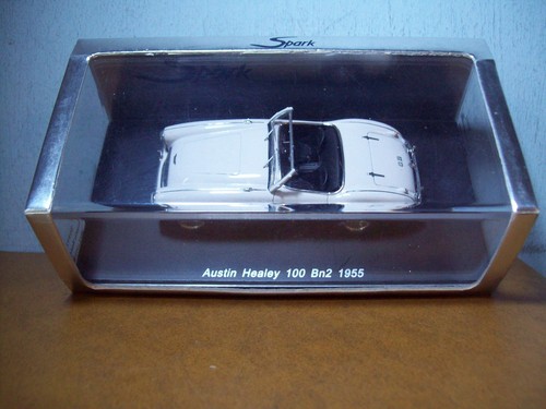 Spark s0802 austin healey - 1/43,