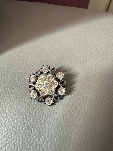 Vintage silver tone rhinestone - silver,