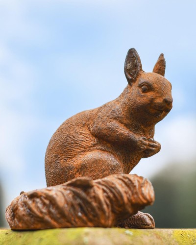 Rustic cast iron wild - cast, "wild