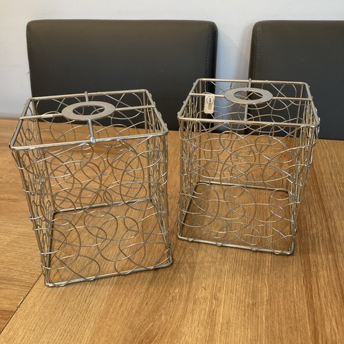 Pair 13cm cube - cube, shades