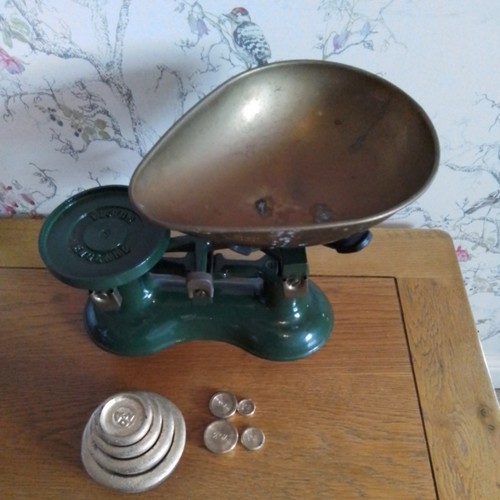 Vintage victor green cast iron - vintage,
