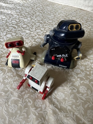 Vintage tomy robots d - robots:, d.j