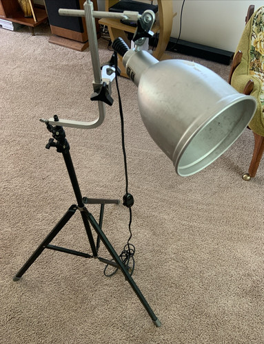 Acme lite photo - light, and